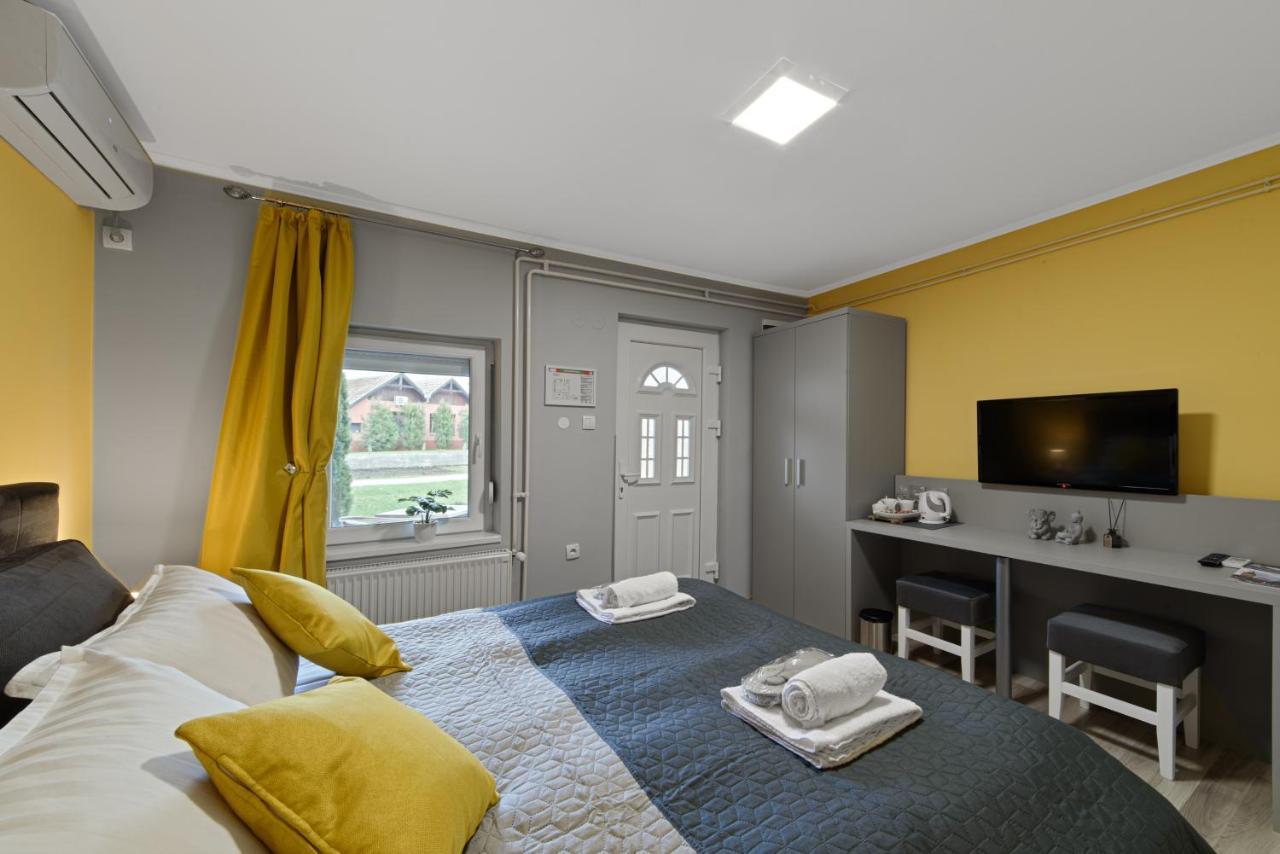 Dumalux Room Subotica Exterior photo